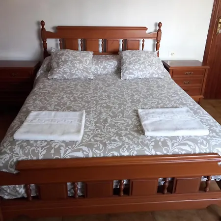 Pension Baires Guest house *